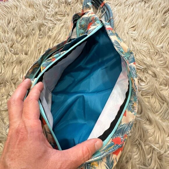 Kavu flamingo fest crossbody rope bag - Picture 5 of 9